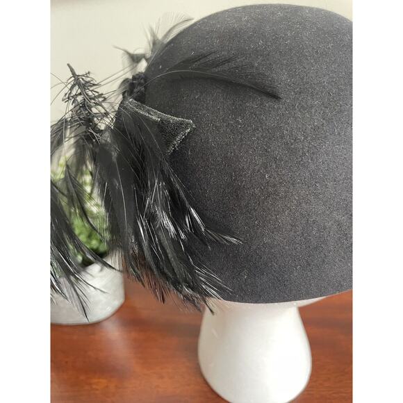 Vintage Black Felt Cocktail Hat Fascinator With Feathers - Picture 6 of 7